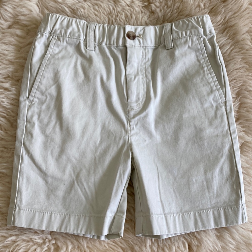 Vineyard Vines boys khaki shorts - 6